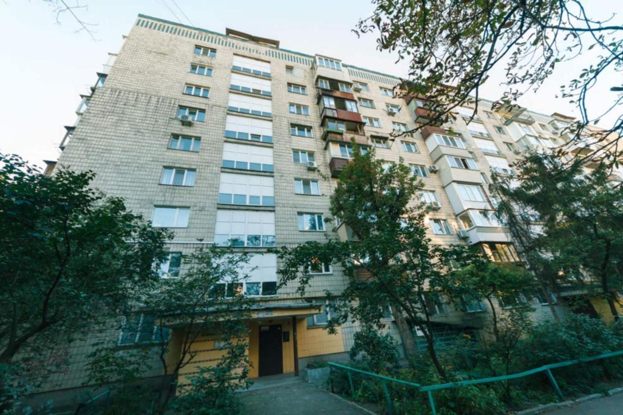 Квартира 1 Комнатная На Русановке Газ И Низкий Этаж Kiev Exterior foto